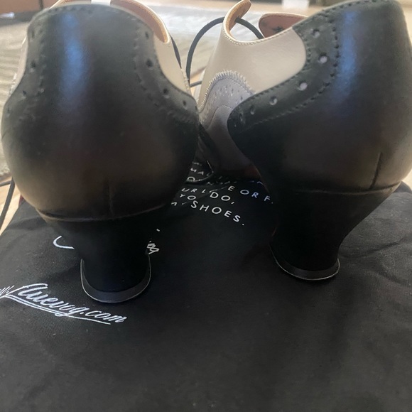 John Fleuvog Wonder Lyra BROGUED LACE-UP PUMP - Picture 5 of 14